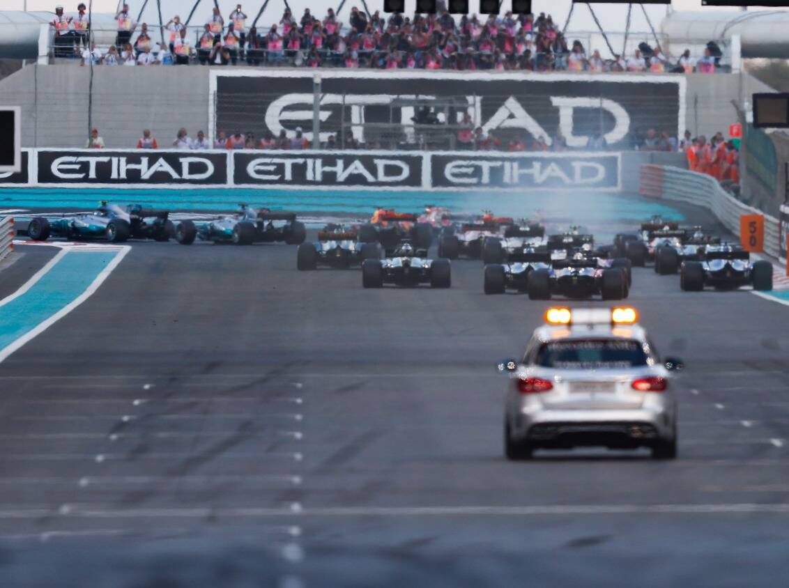 Foto zur News: Carey: Langweilige in Abu Dhabi keine Hilfe für die Formel 1