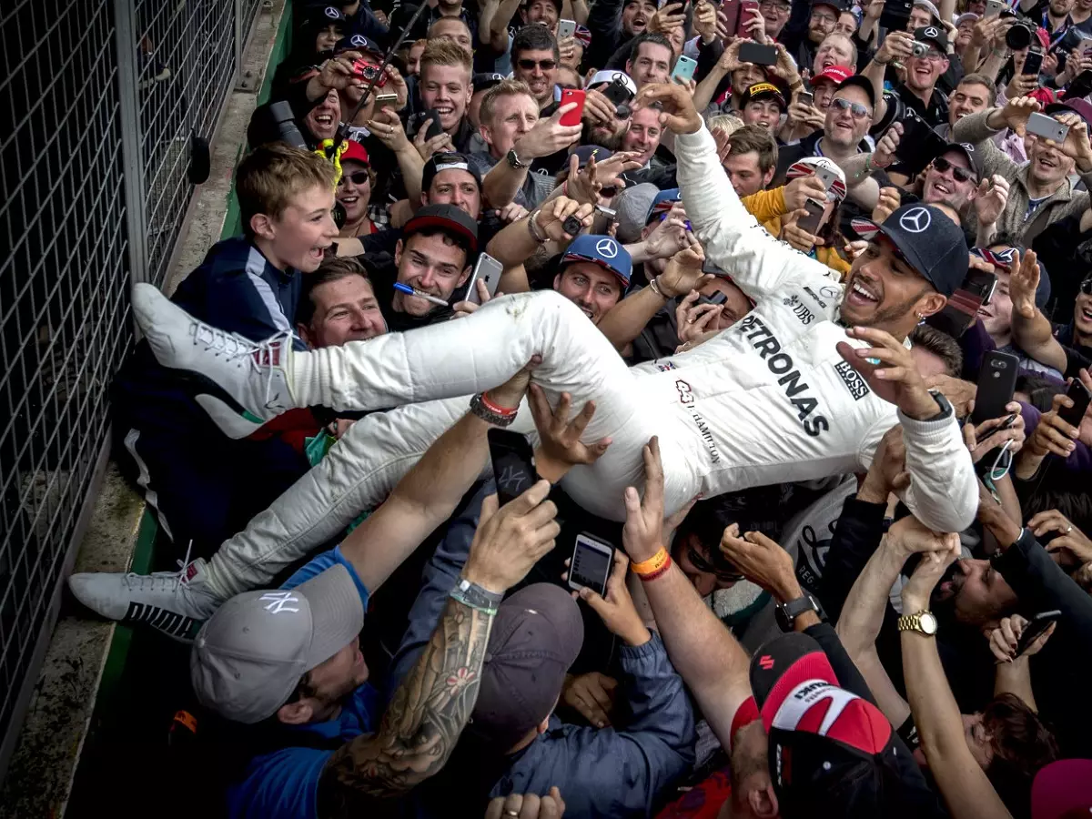 Foto zur News: Hamilton: Darum war Silverstone sein Saisonhighlight 2017