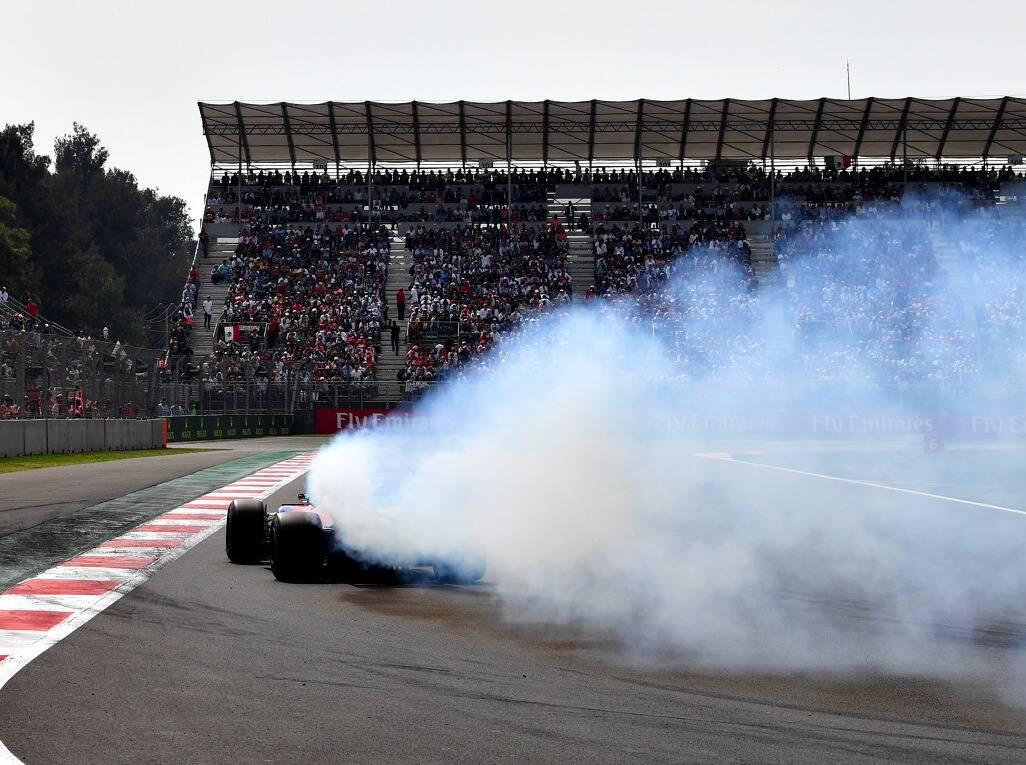 Foto zur News: Helmut Marko: Toro-Rosso-Motorprobleme "unfassbar"