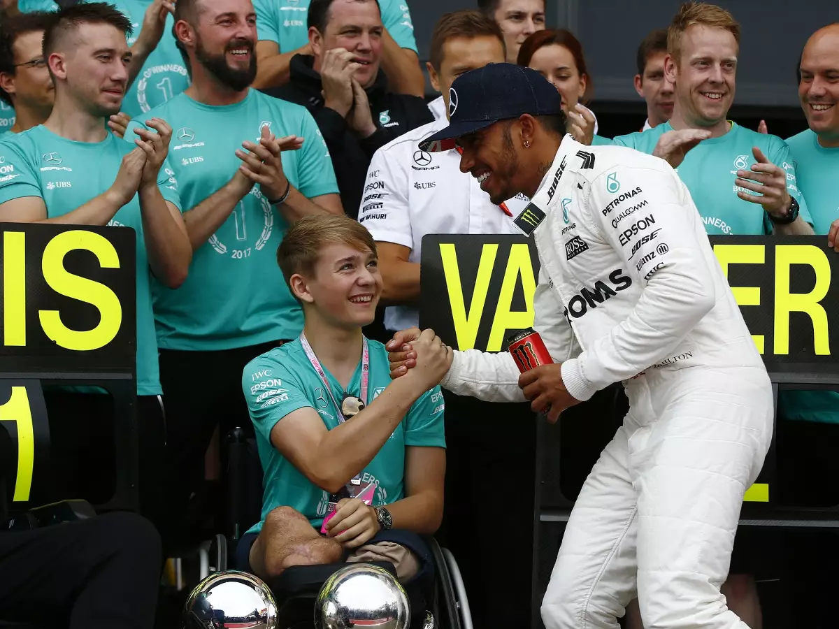 Foto zur News: Billy Monger: Hamilton kommt in Medien zu schlecht weg