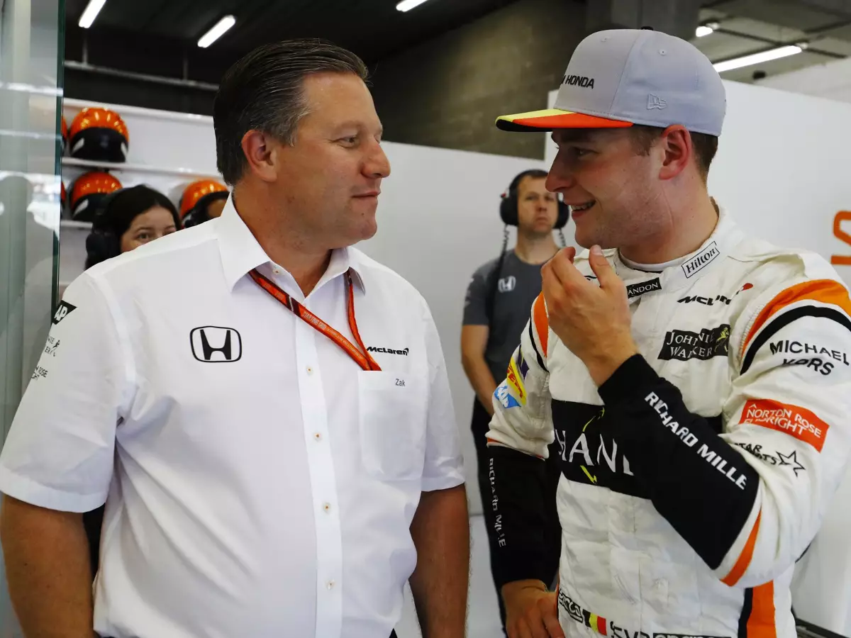 Foto zur News: Zak Brown: "Stoffel Vandoorne war das ganze Jahr ein Star"