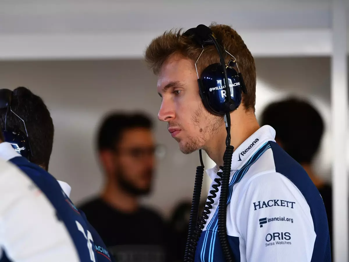 Foto zur News: Rookie Sirotkin: Frank Williams hat ihn nicht erkannt ...