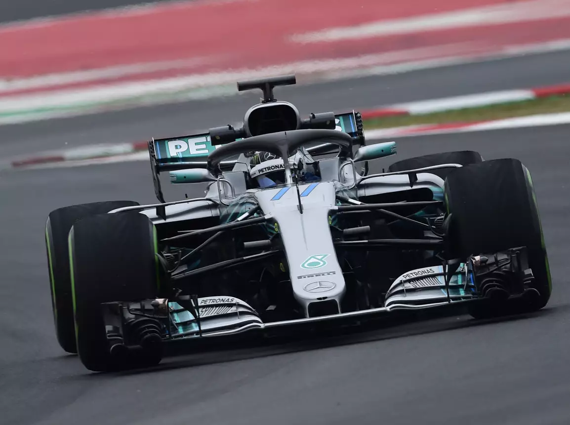 Foto zur News: Hamiltons "Opfer" beschert Mercedes weitere Stunde Testzeit