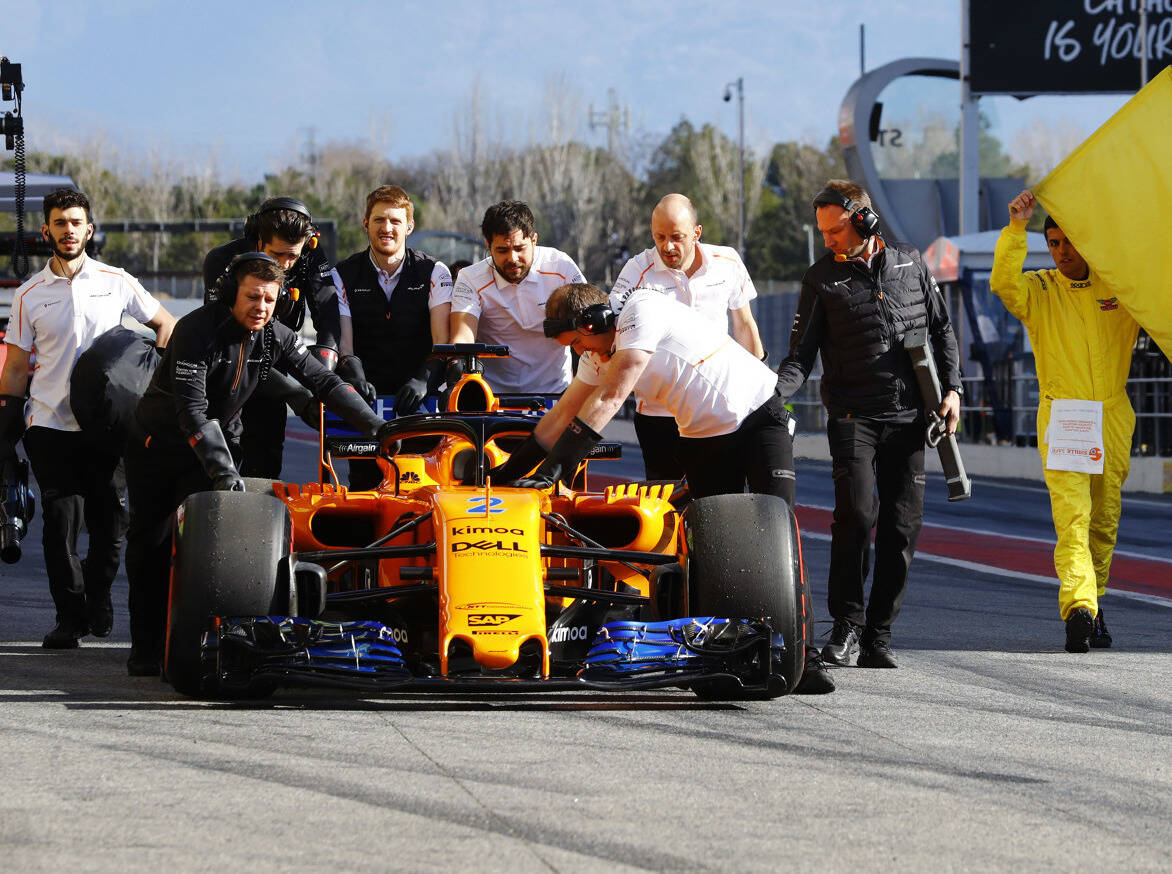 Foto zur News: Formel-1-Test Barcelona: McLaren kommt nicht in die Gänge