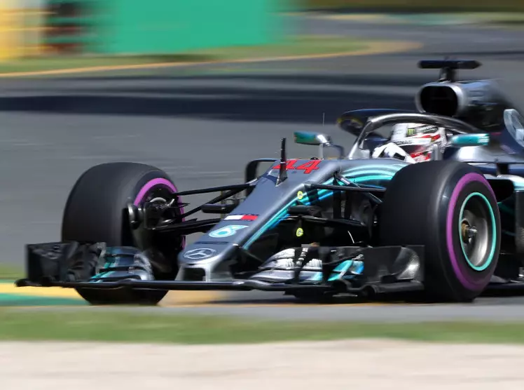 Lewis Hamilton Foto zur News: Formel 1 Melbourne 2018: Hamilton dominiert erstes Training