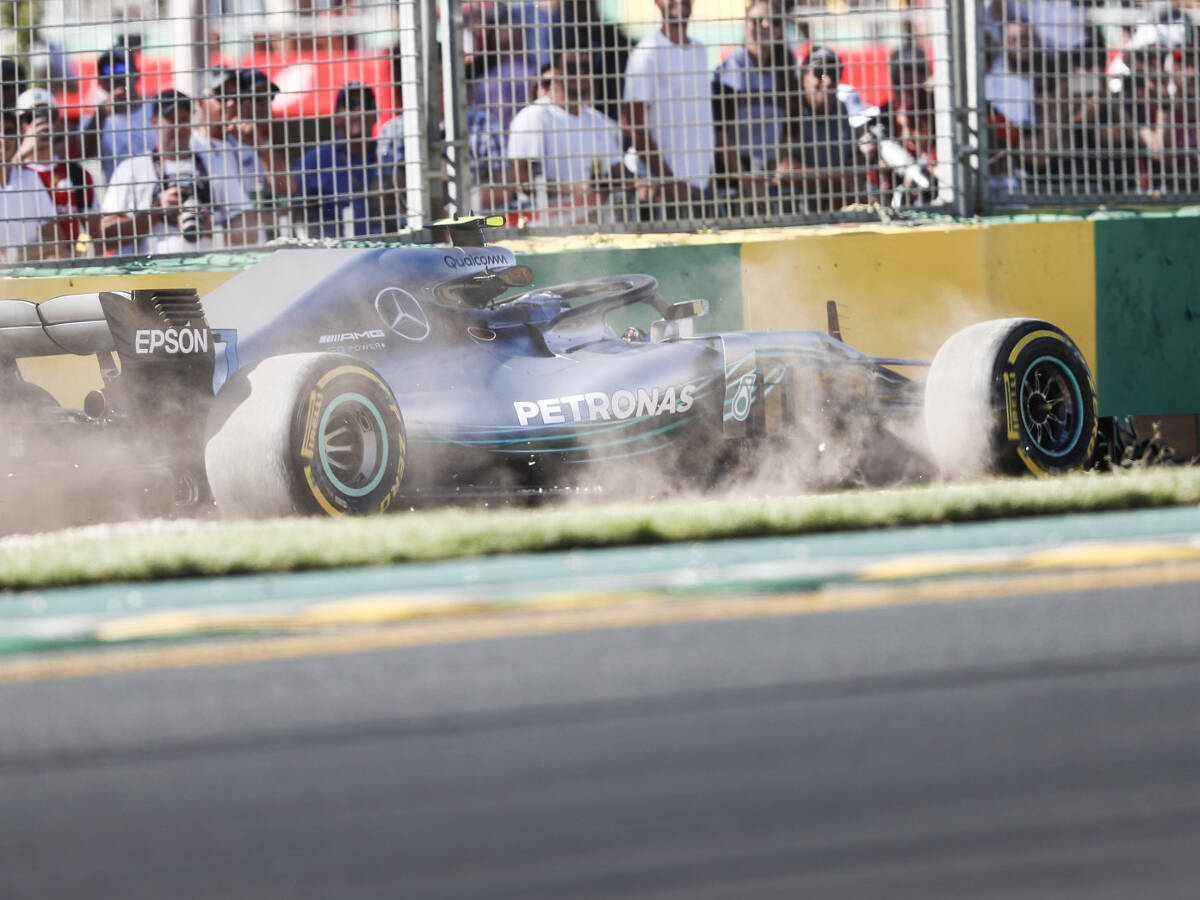 Foto zur News: Nach Beinahe-Crash mit Bottas: Räikkönen entgeht Strafe