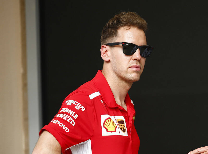 Foto zur News: Sebastian Vettel macht Druck: "Müssen schnell aufholen"