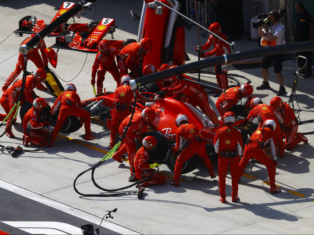 Foto zur News: Sebastian Vettel: Kein Vorwurf an Ferrari wegen Taktikfehler