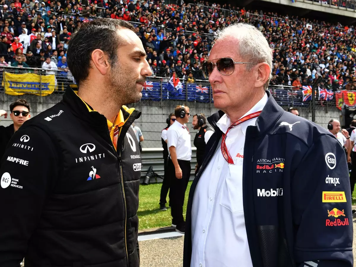 Cyril Abiteboul, Helmut Marko Foto zur News: Marko: Renault hat Hybrid-Motoren bis heute nicht im Griff