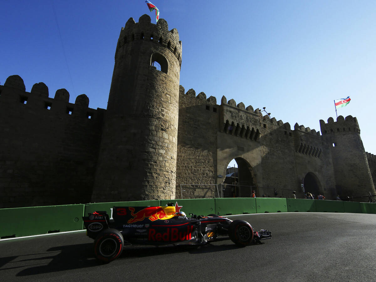 Foto zur News: Pirelli in Baku: Zwei Stufen weicher als 2017