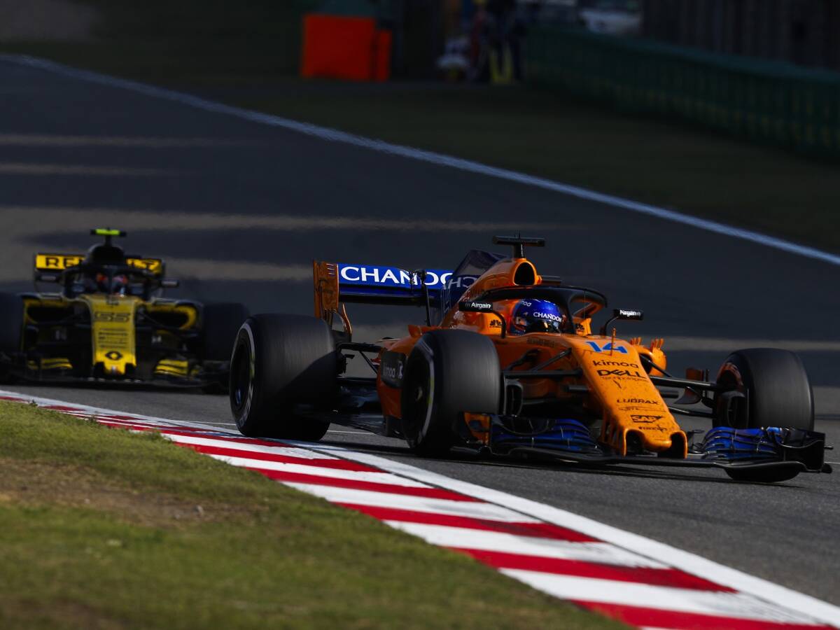 Foto zur News: Alonso klagt: McLaren auf Geraden immer noch zu langsam