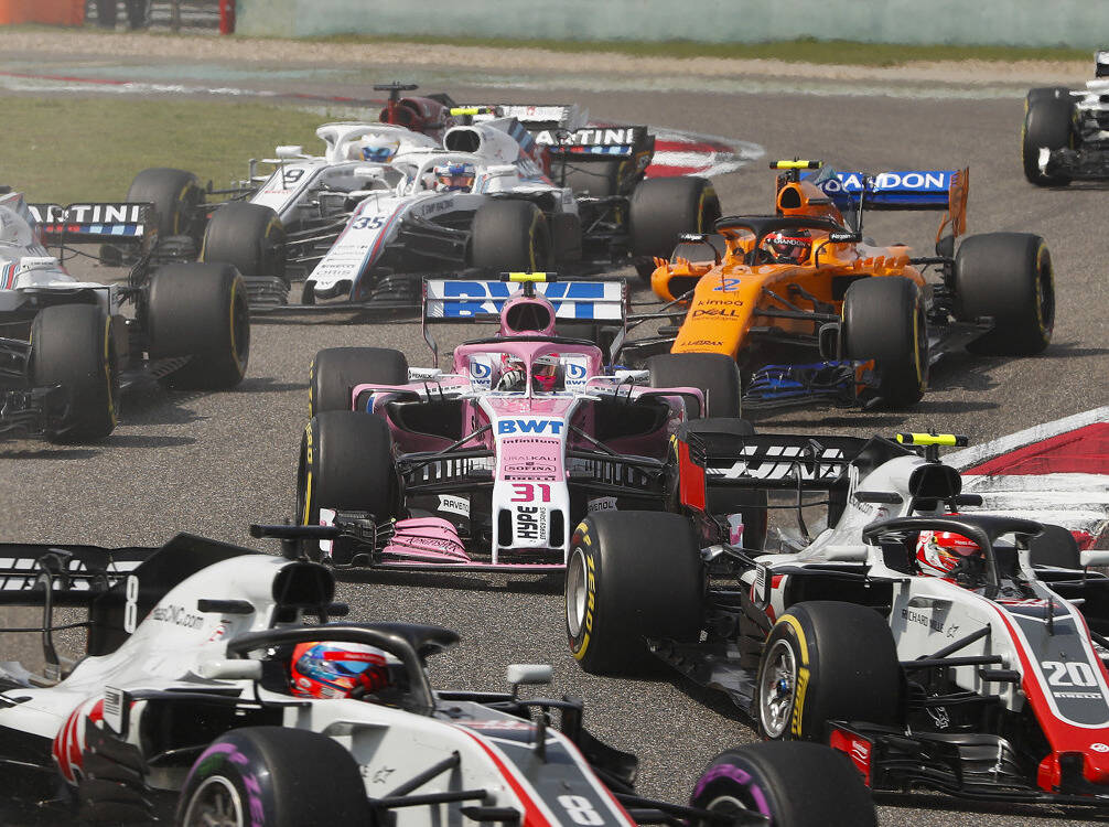 Foto zur News: Force India weist Fahrer an: Gegner, nicht Teamkollegen rammen