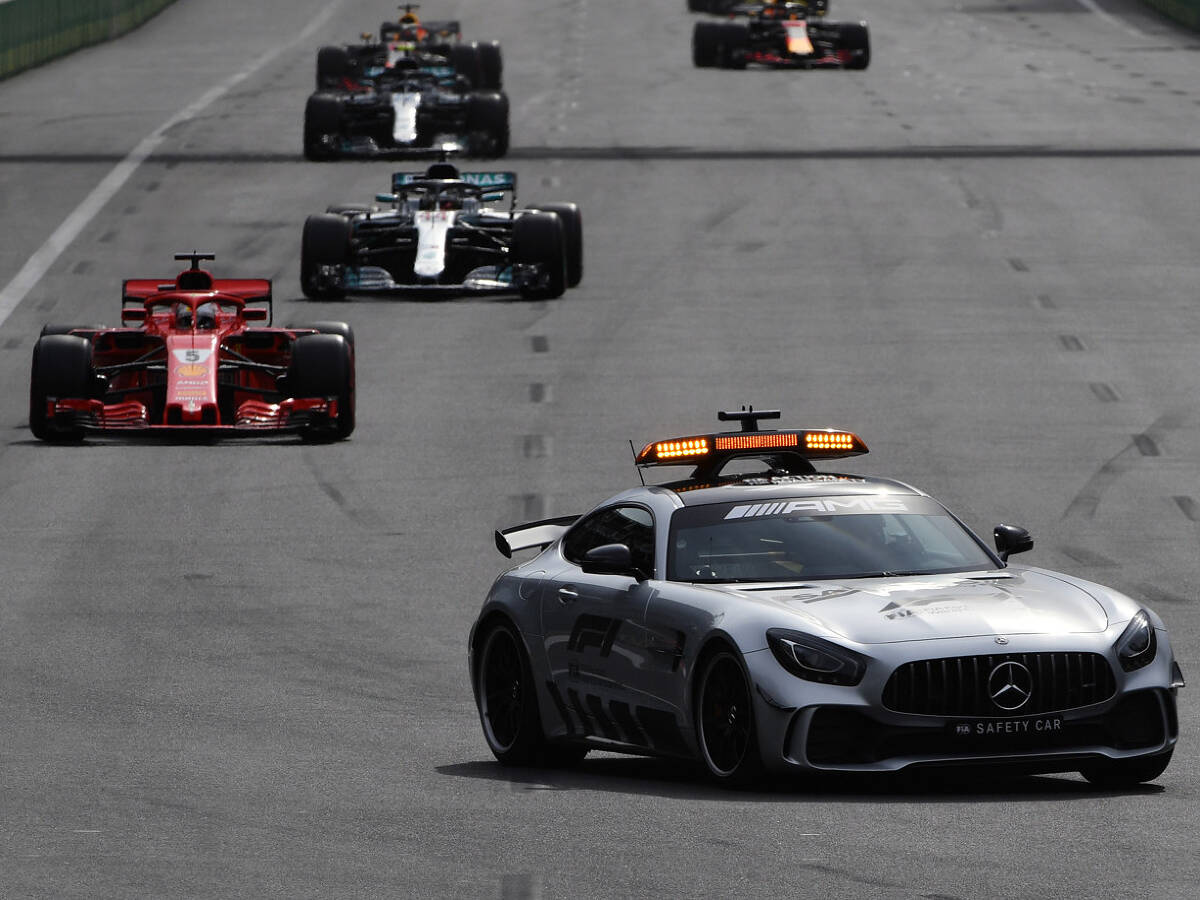 Foto zur News: "Ganz normal": Verstappen verteidigt Vettel nach Hamilton-Kritik