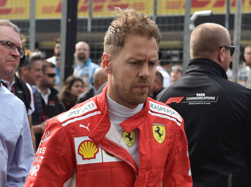 Foto zur News: Vettel erklärt: Darum ging sein Ausbremsmanöver in die Hose