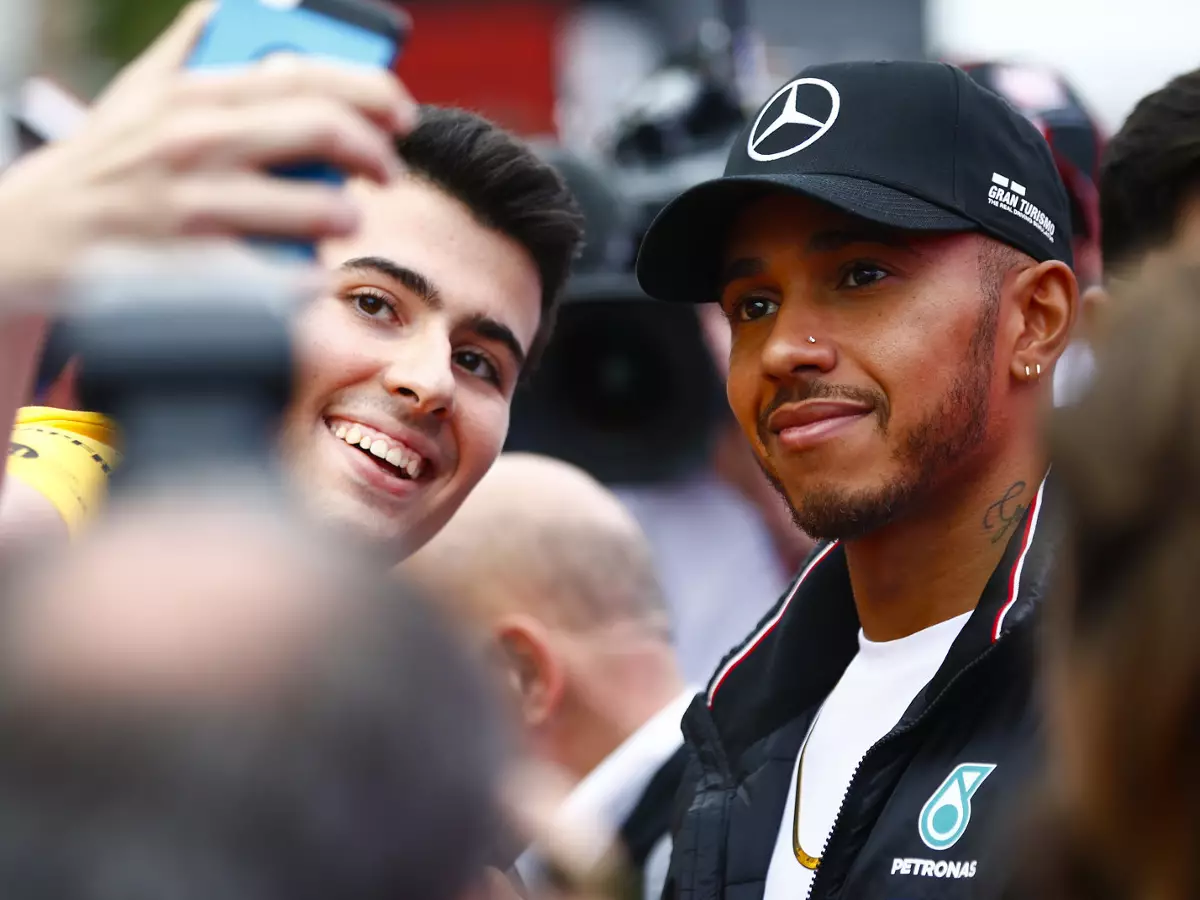 Foto zur News: Hamilton für Barcelona zuversichtlich, aber: "Ferrari hat stärkstes Auto"