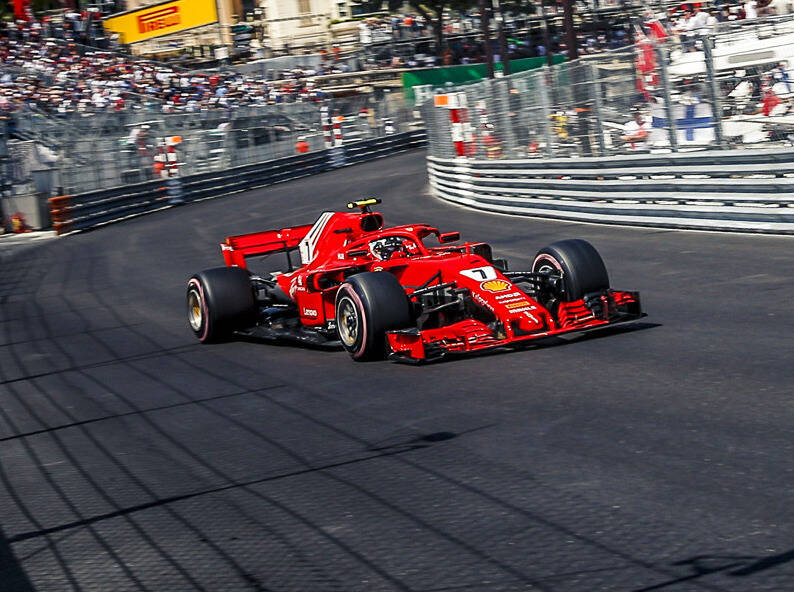 Foto zur News: Räikkönen: Mercedes erhält Sonderbehandlung durch Kunden