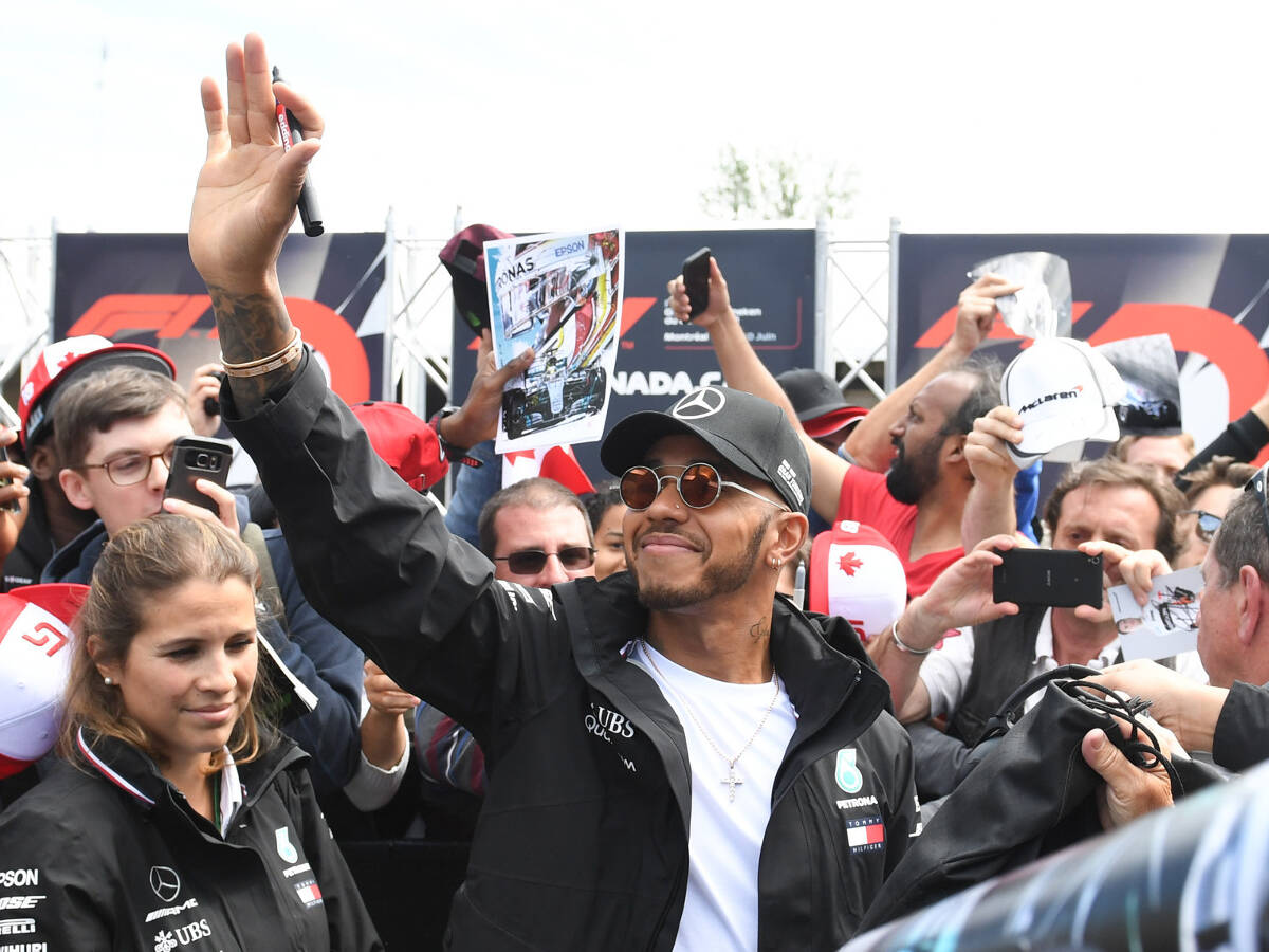 Foto zur News: Lewis Hamilton unterstützt den Weg von Liberty Media