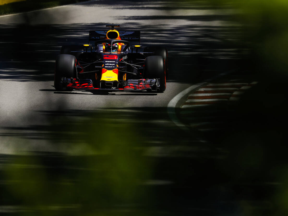 Foto zur News: Nach Ricciardos Motor-Problem: Red Bull sieht Mercedes vorn