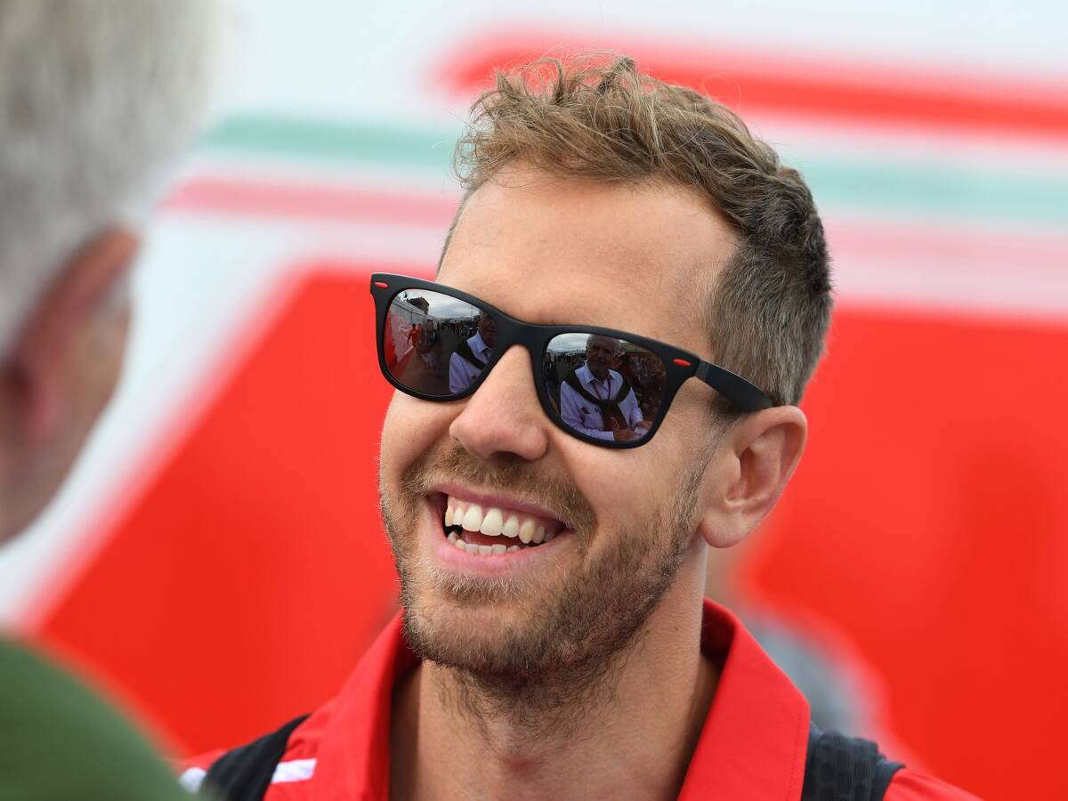 Foto zur News: Kurios: Polizist hielt Vettel für Formel-1-Tourist!