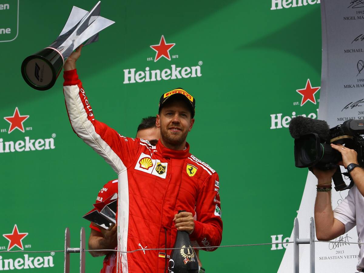 Foto zur News: Fußball-Fan Vettel glaubt: Deutschland holt wieder den Titel