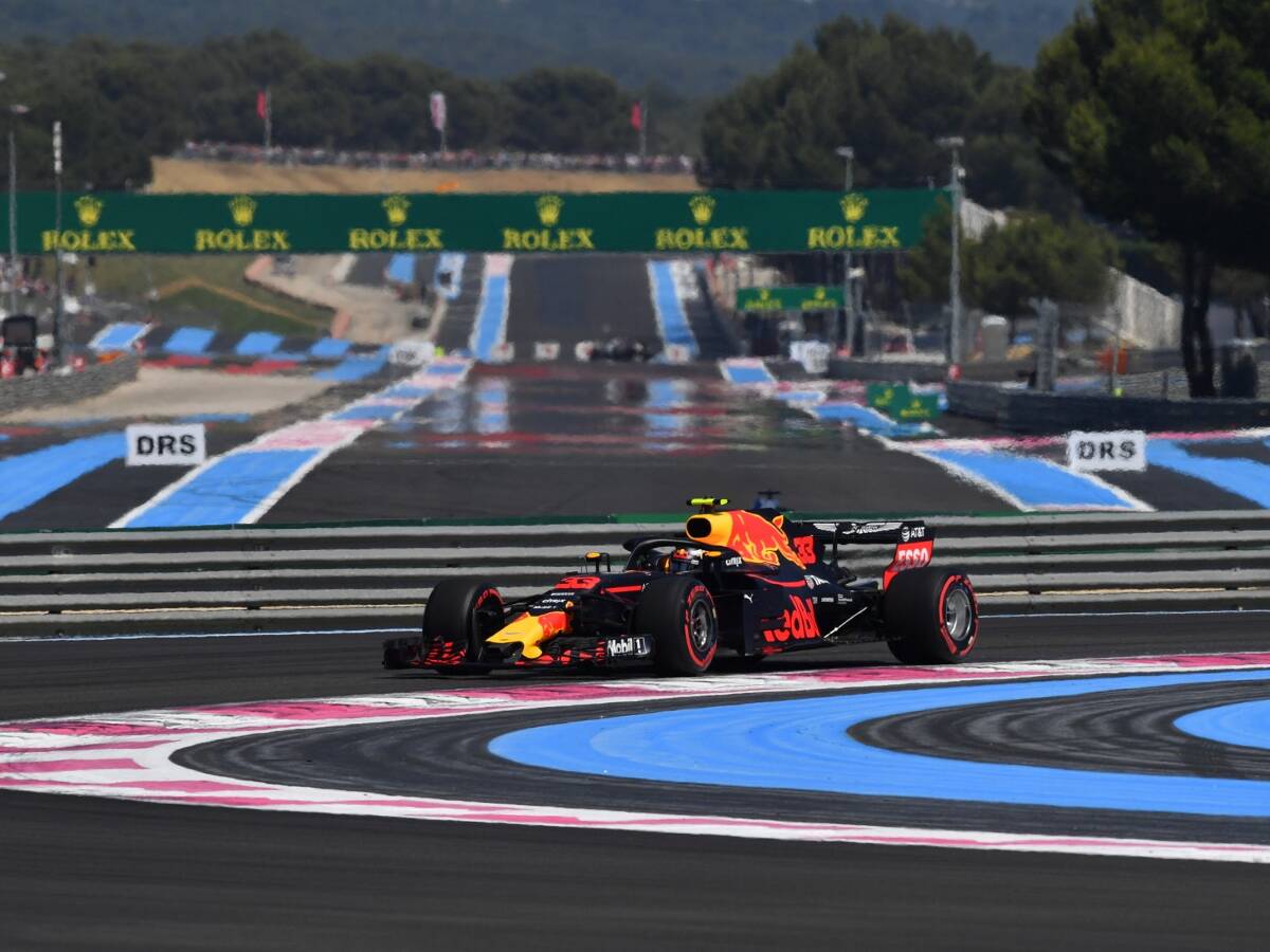 Foto zur News: Abtriebsexperimente bei Red Bull: "Mercedes ist schneller"