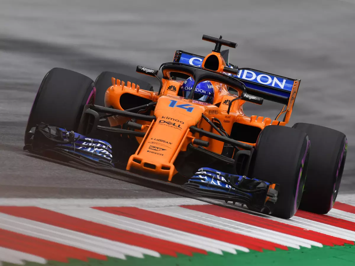 Foto zur News: Spielberg: Fernando Alonso startet aus der Boxengasse