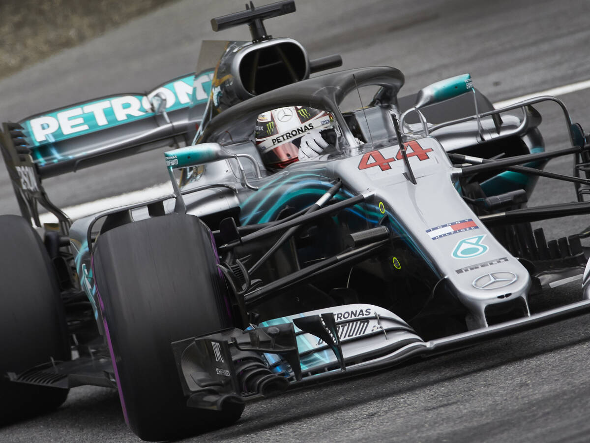 Foto zur News: Kontroverse: FIA bestätigt Legalität der Mercedes-Rückspiegel