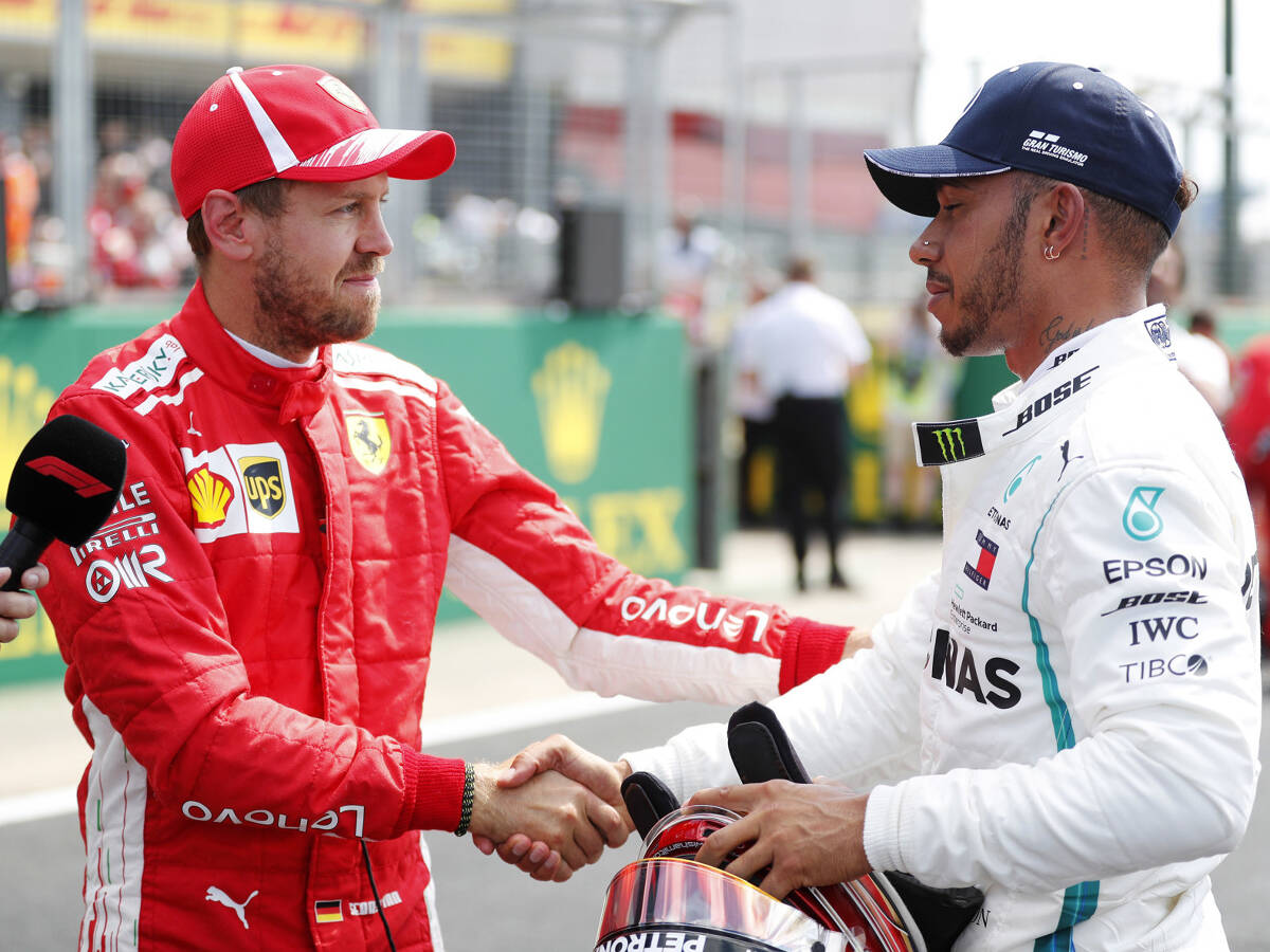 Foto zur News: Hamilton lästert: Immer labern zu müssen, ist Vettels Schwäche