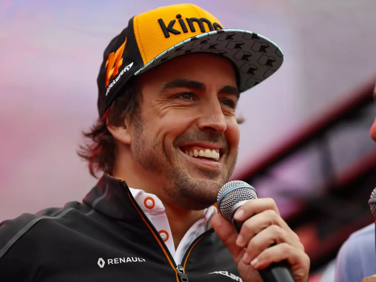 Foto zur News: Alonso wird kleinlaut: Platz elf ist "Mini-Pole-Position"