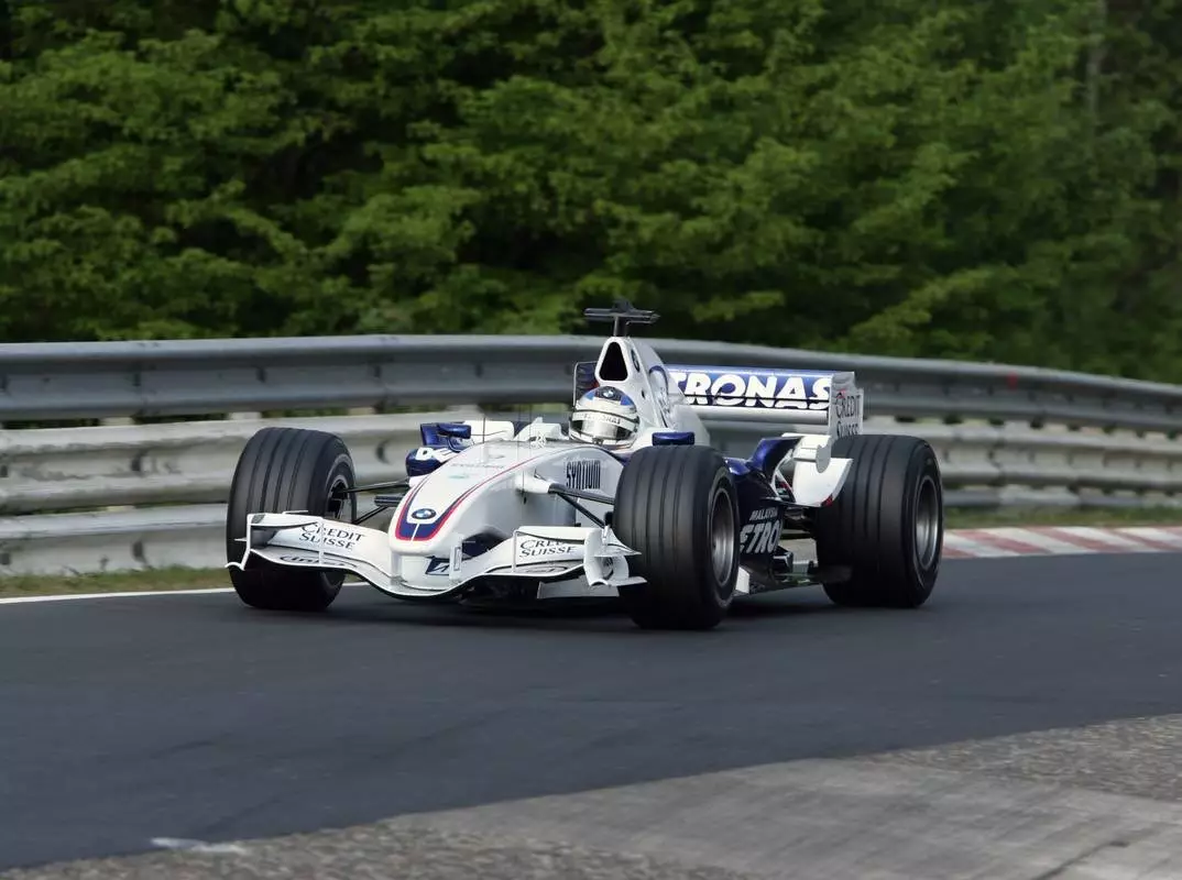 Foto zur News: Formel 1 auf der Nordschleife? Sebastian Vettel: "Auf geht's!"