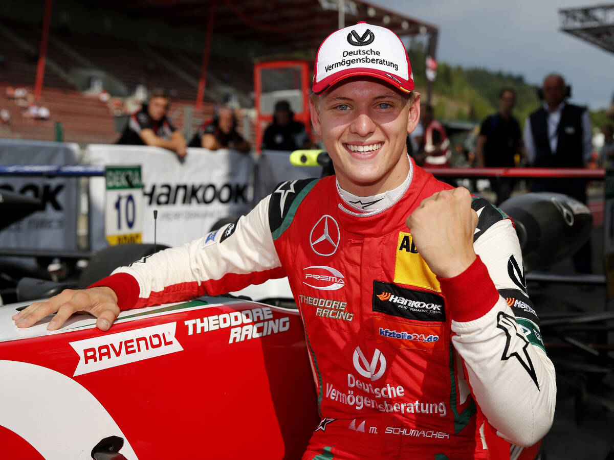 Foto zur News: Formel-1-Boss Carey wünscht sich Mick Schumacher als Pilot