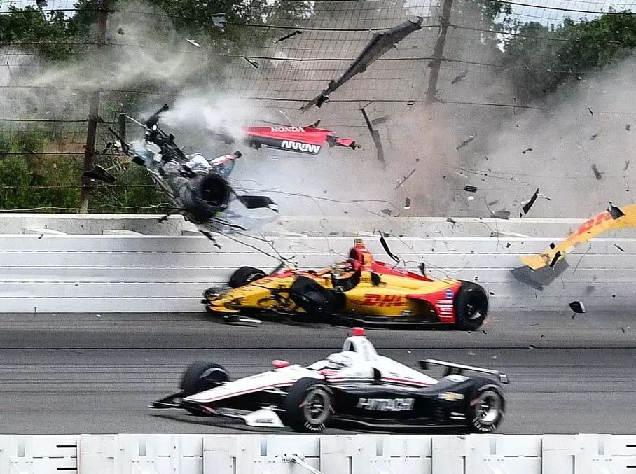 Robert Wickens, James Hinchcliffe, Ryan Hunter-Reay, Pietro Fittipaldi Foto zur News: Whiting: Wickens-Crash regt Denkprozess über Fangzäune an