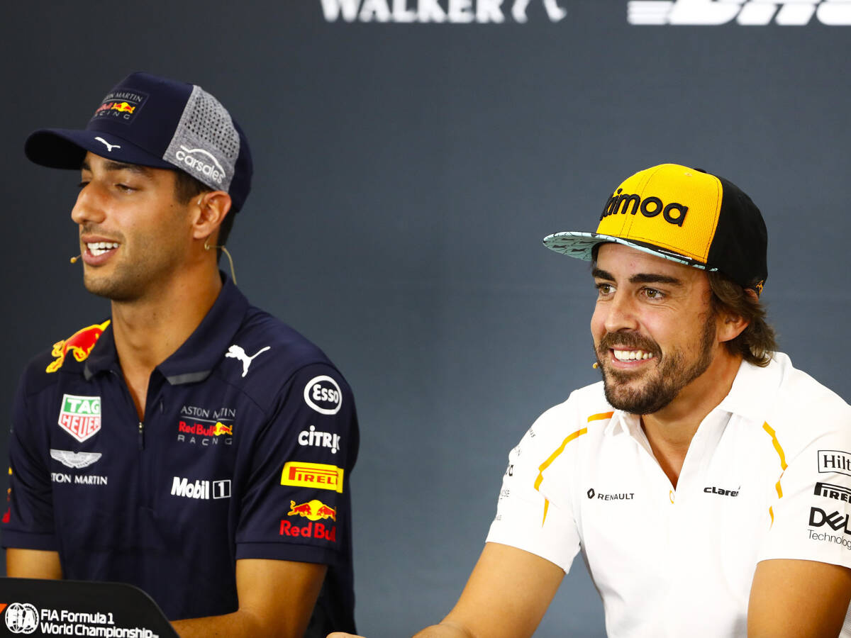 Foto zur News: Alonso behauptet: Red Bull bot mir Ricciardos Cockpit an!