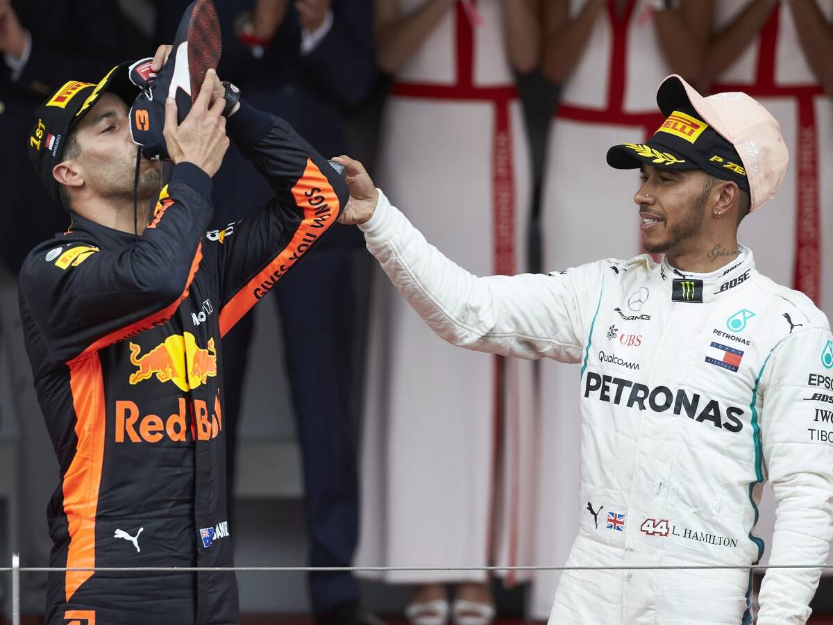 Foto zur News: Hamilton: Ricciardos Renault-Wechsel "mutig"