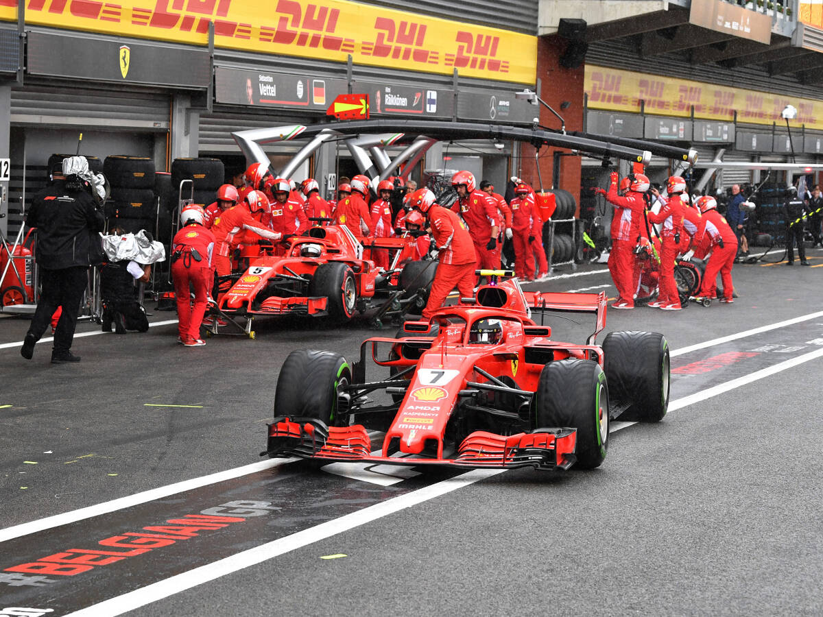 Foto zur News: Kein Benzin: Ferrari-Fehler kostet Räikkönen Pole-Chance