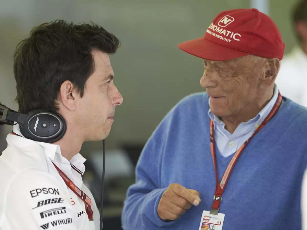 Foto zur News: Toto Wolff: Niki Lauda kann schon wieder "Arschloch" sagen