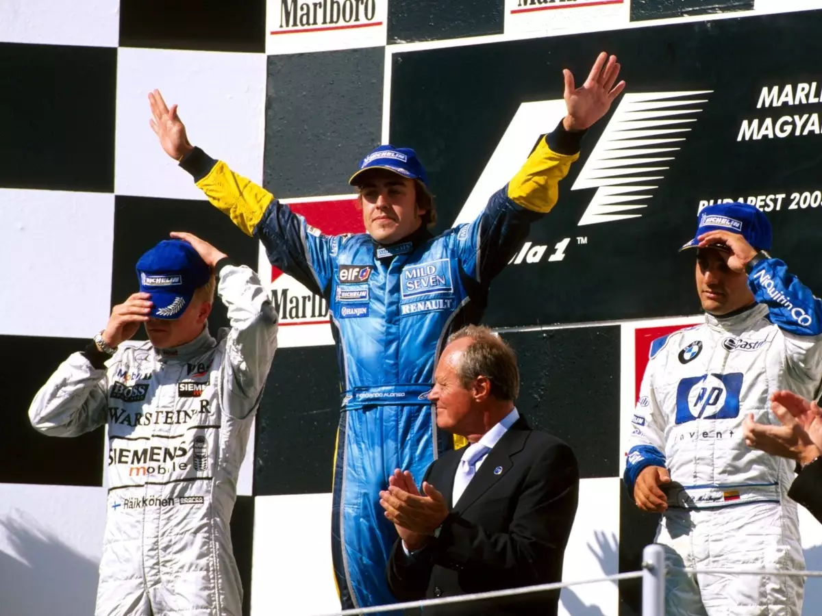 Kimi Räikkönen, Fernando Alonso, Juan Pablo Montoya Foto zur News: Montoya: IndyCar-Wechsel Alonsos "Triple-Crown"-Chance
