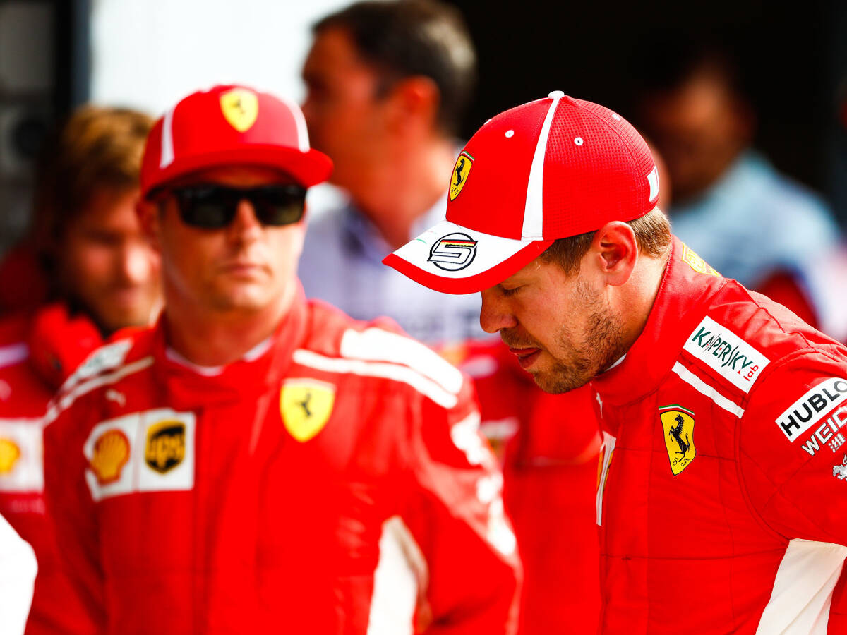 Foto zur News: Vettel motzt trotz Doppelpole: Fehlender Windschatten schuld?