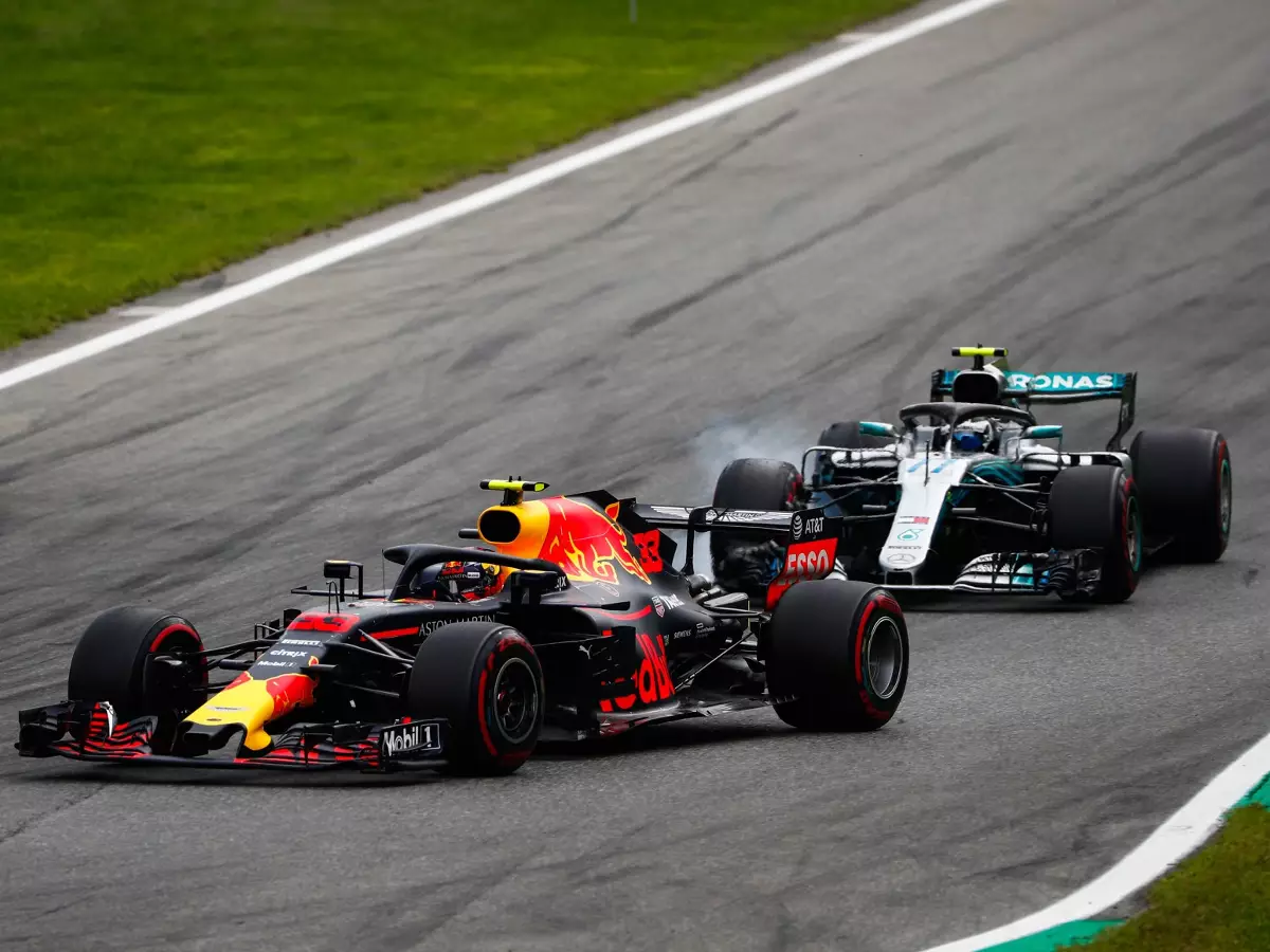 Foto zur News: Verstappen vs. Bottas: Strafe laut dem Youngster "nicht fair"