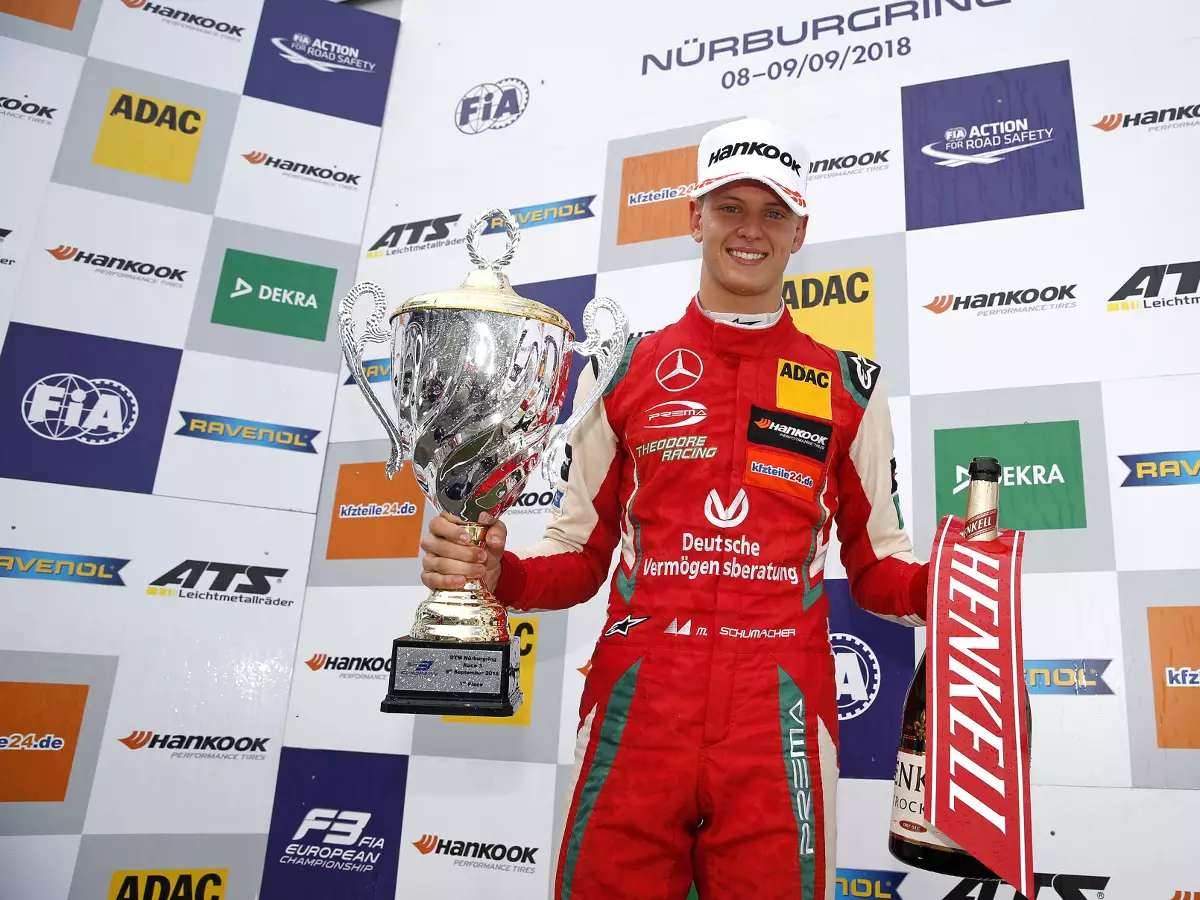 Foto zur News: "Das beste Gefühl überhaupt": Mick Schumacher über seinen Titelgewinn