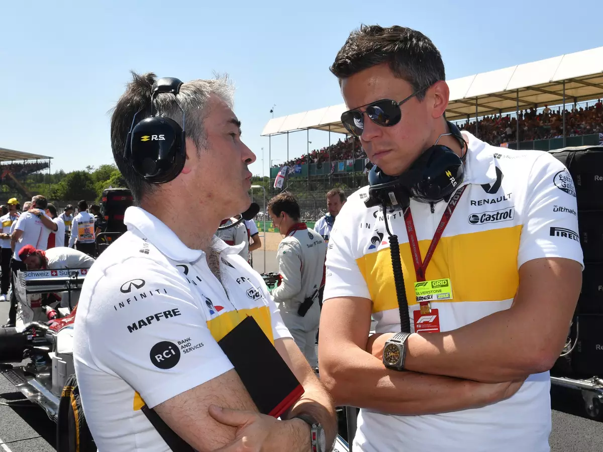 Nick Chester, Marcin Budkowski Foto zur News: Renault verteidigt Haas-Protest: "Überraschend war's nicht"
