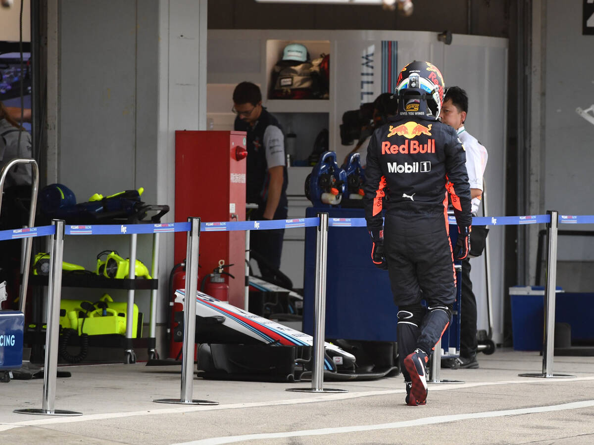 Foto zur News: Ricciardo tobt nach erneutem Renault-Defekt: "Ich bin echt angepisst"