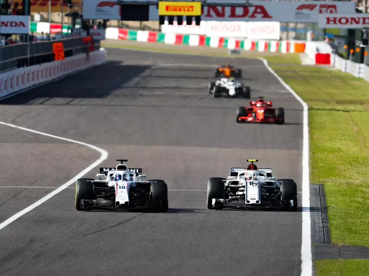 Lance Stroll, Charles Leclerc Foto zur News: Trotz Fahrerwunsch: Zusätzliche DRS-Zone für Suzuka zu gefährlich