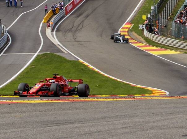 Foto zur News: Marc Surer verteidigt Ferrari: "Haben sicher nicht beschissen"