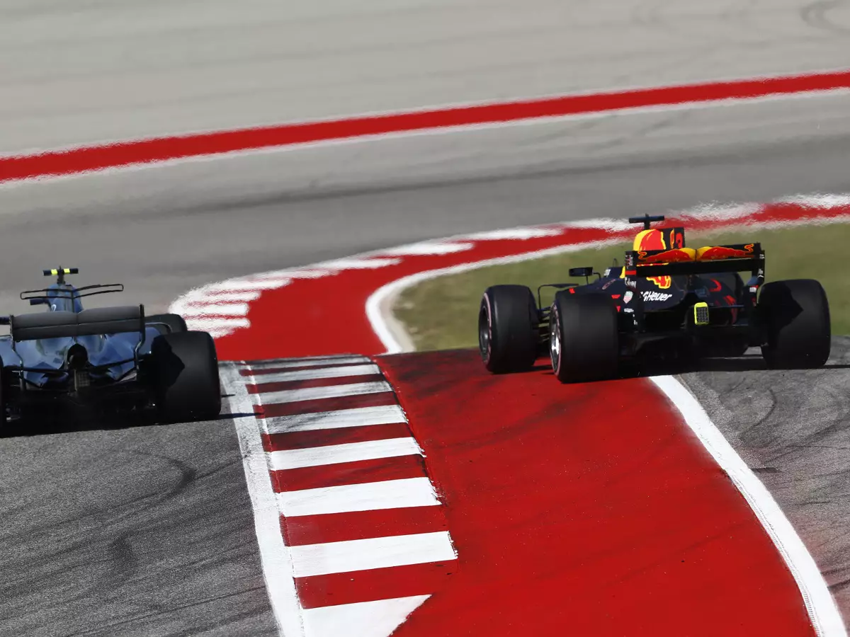 Foto zur News: Nach Verstappen-Kontroverse: FIA bessert in Austin bei Randsteinen nach