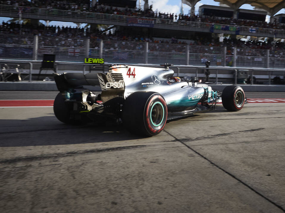 Foto zur News: Benzin und Öl in der Formel 1: Das Rennen hinter dem Rennen