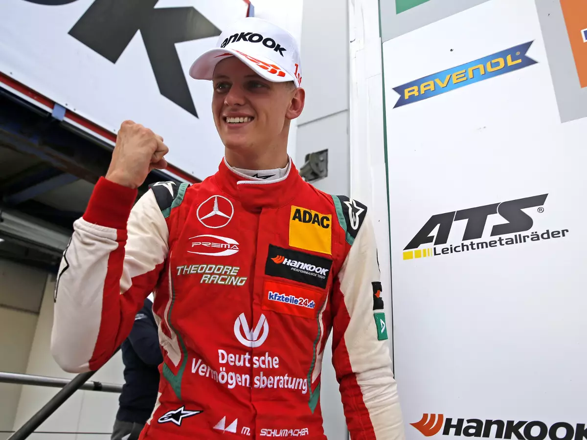 Foto zur News: Lewis Hamilton: Mick Schumacher kommt "zu 100 Prozent" in die Formel 1