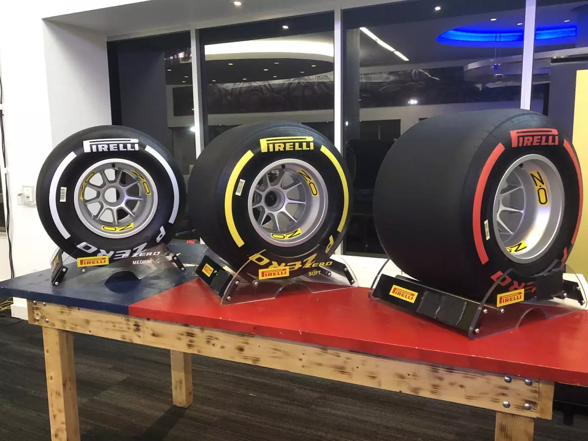 Foto zur News: Pirelli präsentiert Reifen für 2019: Nur noch Soft, Medium und Hard