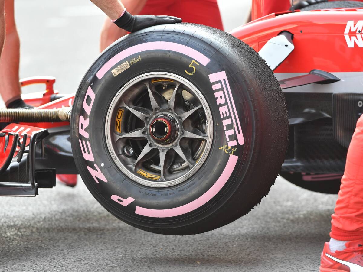 Foto zur News: Wie die Pirelli-Reifensorten beim Formel-1-Test zu erkennen sind