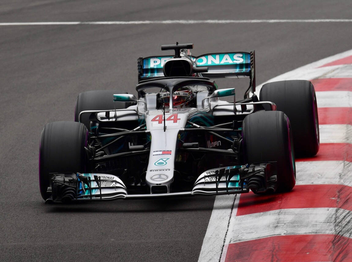 Foto zur News: Lewis Hamilton kann mit P3 gut leben: Red Bull "in einer eigenen Liga"